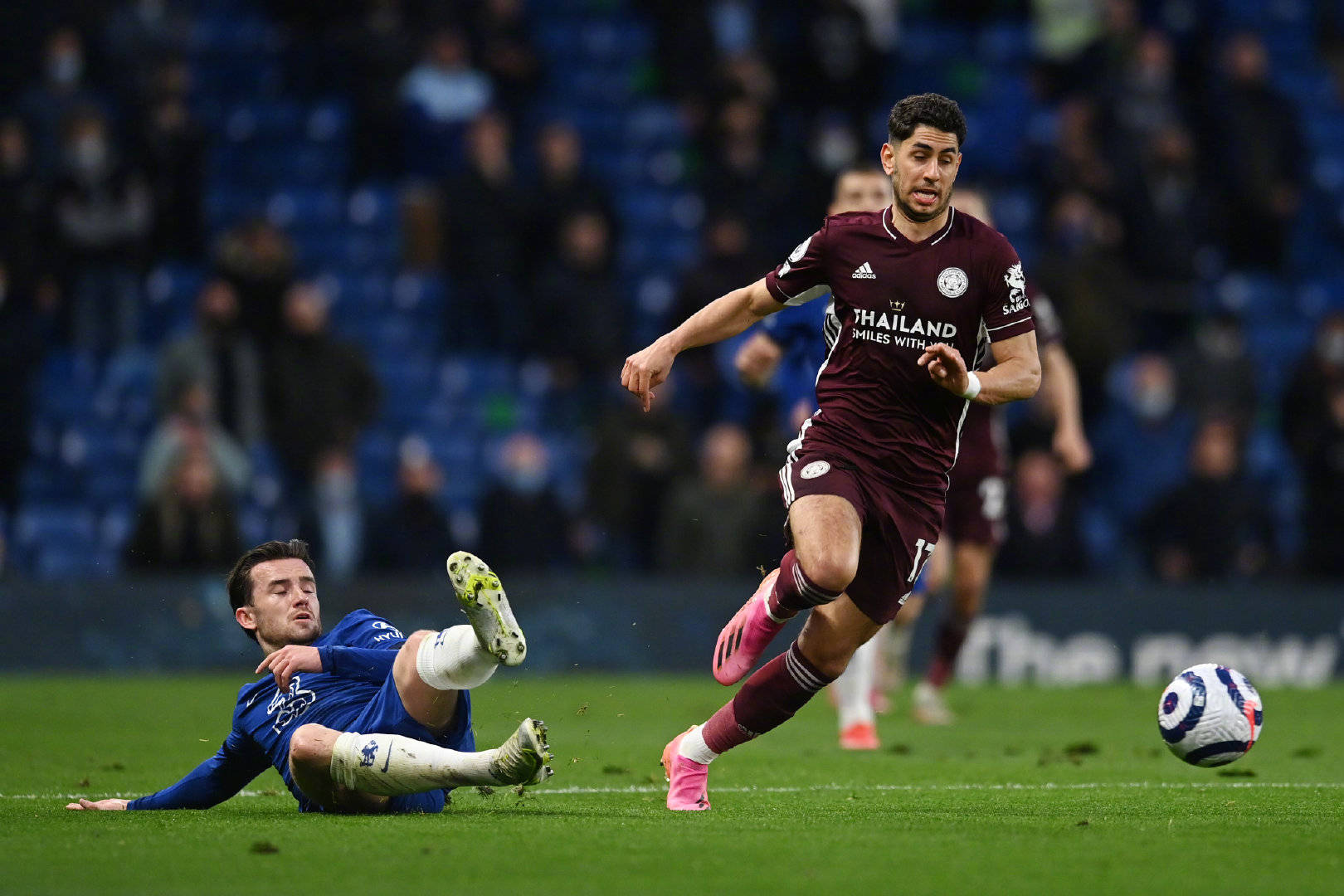 欧足联的成 欧足联的成